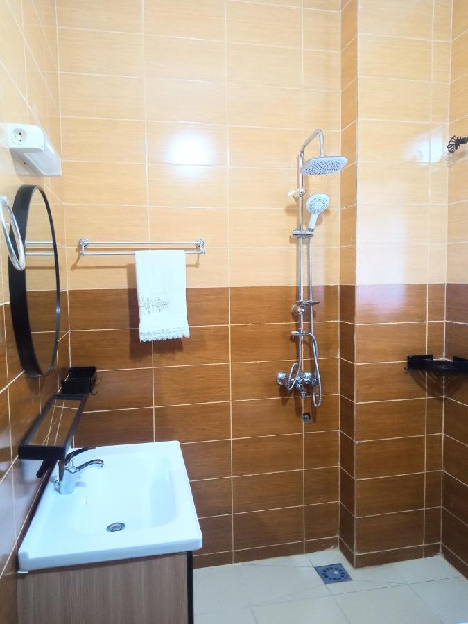 Hotel Mavilla Cotonou Esterno foto