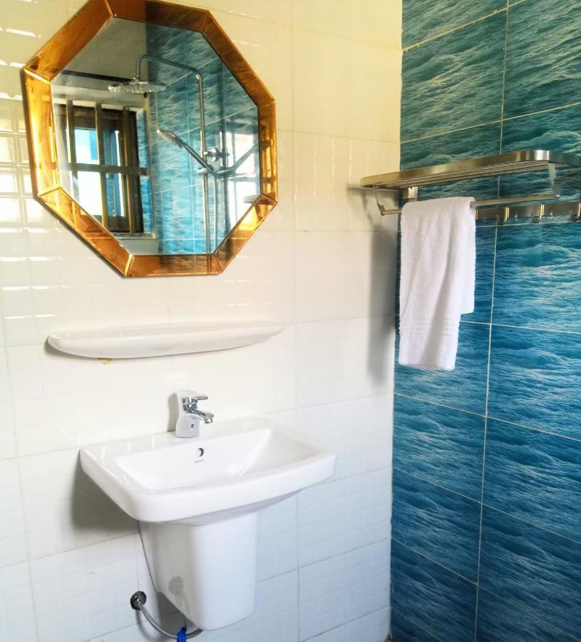 Hotel Mavilla Cotonou Esterno foto