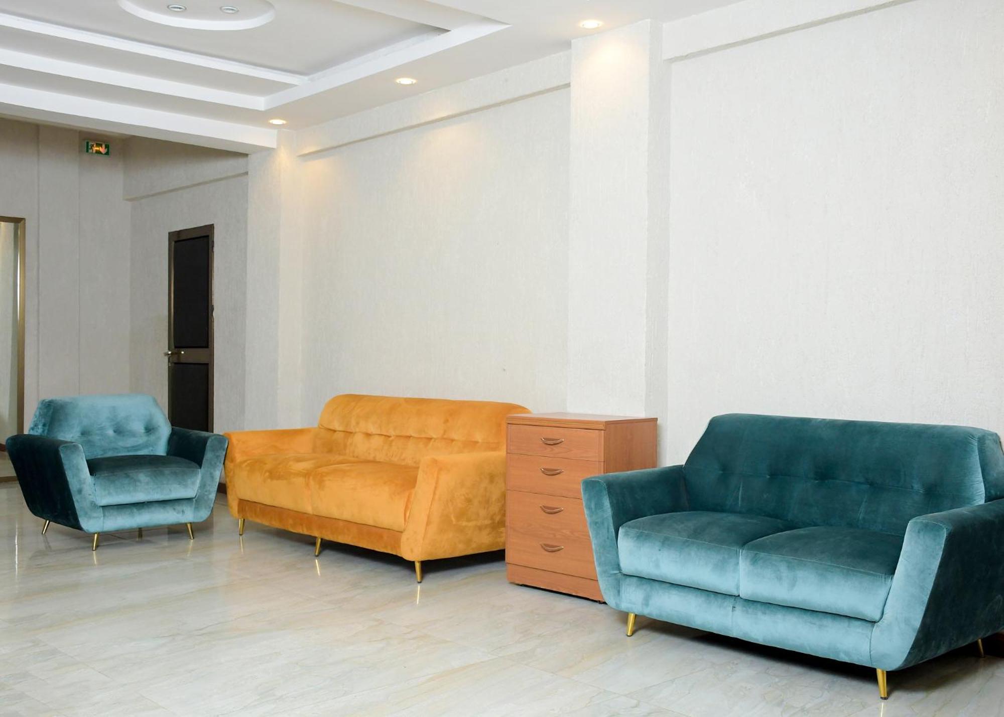 Hotel Mavilla Cotonou Esterno foto