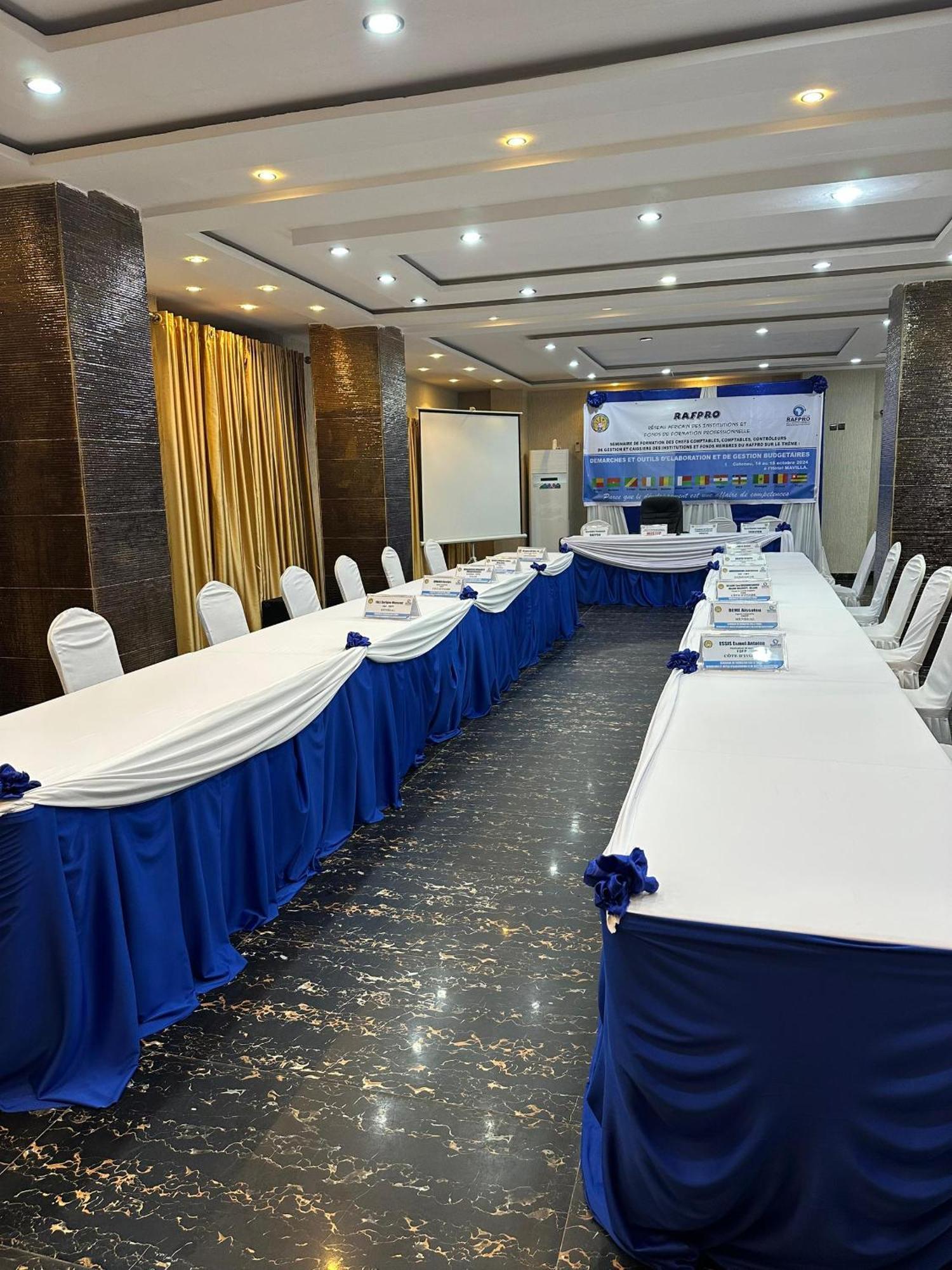 Hotel Mavilla Cotonou Esterno foto